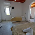 Manos 3* Mykonos Town
