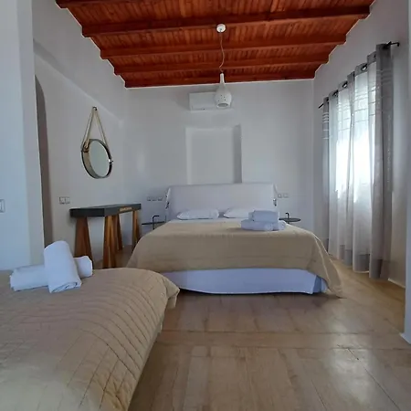 Apartmanhotel Manos 3*