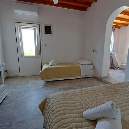 Manos 3* Mykonos Town