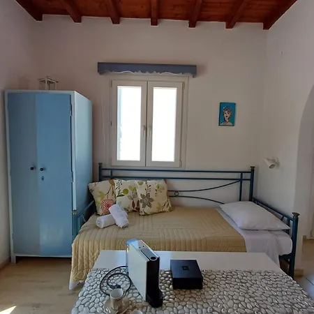 Manos 3* Mykonos Town