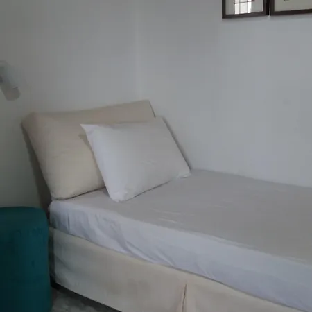 Hotel apartamentowy Manos