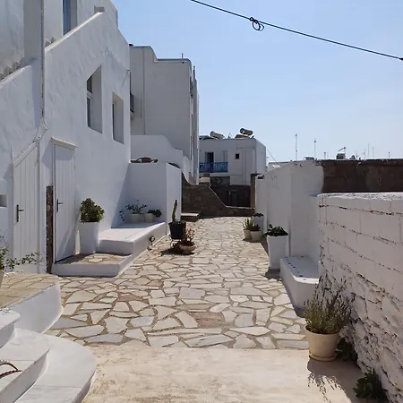マノス ルームズ 4* Mykonos Town